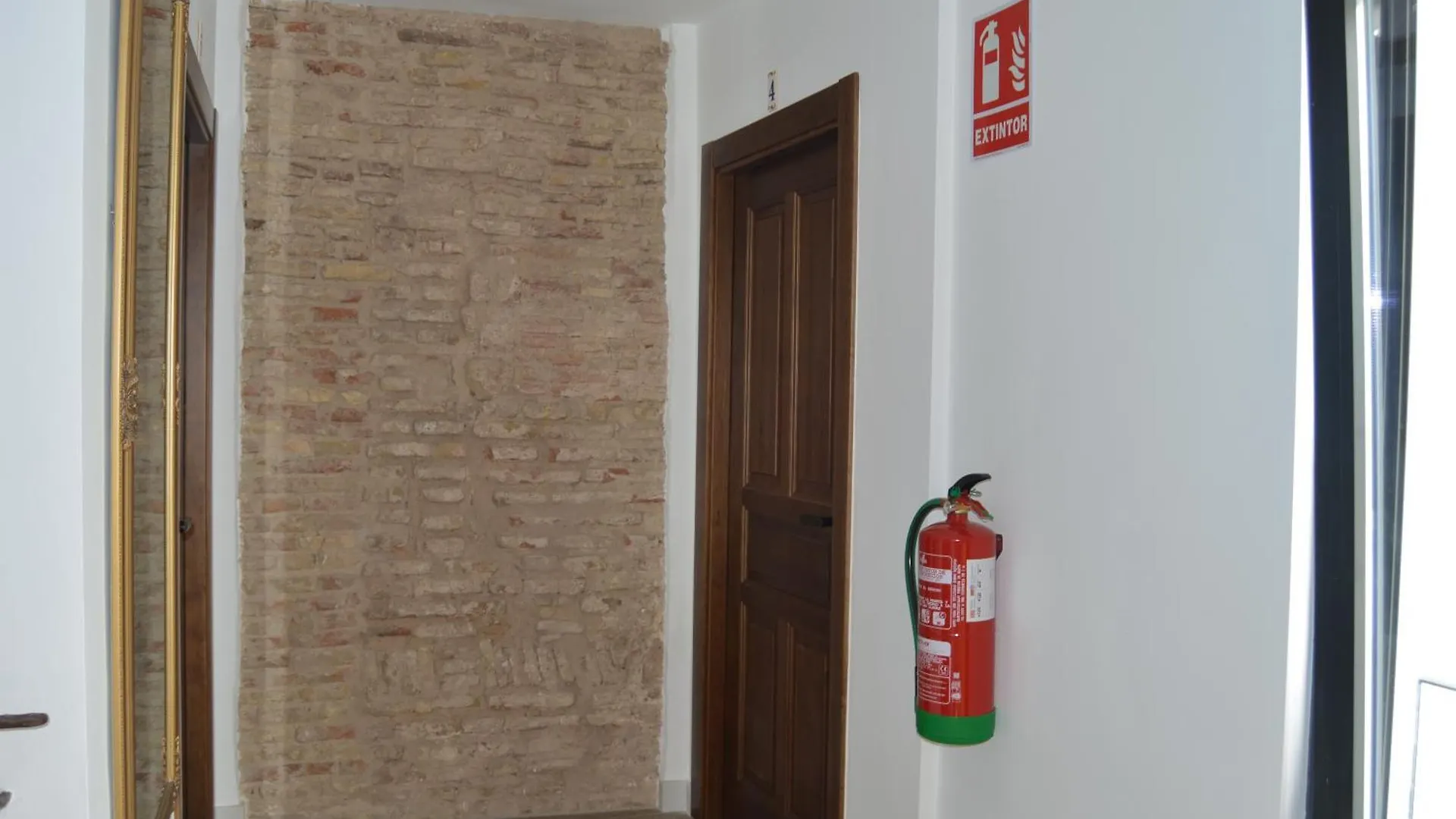 Plazuela Arco El Portillo Cordoba Apartment