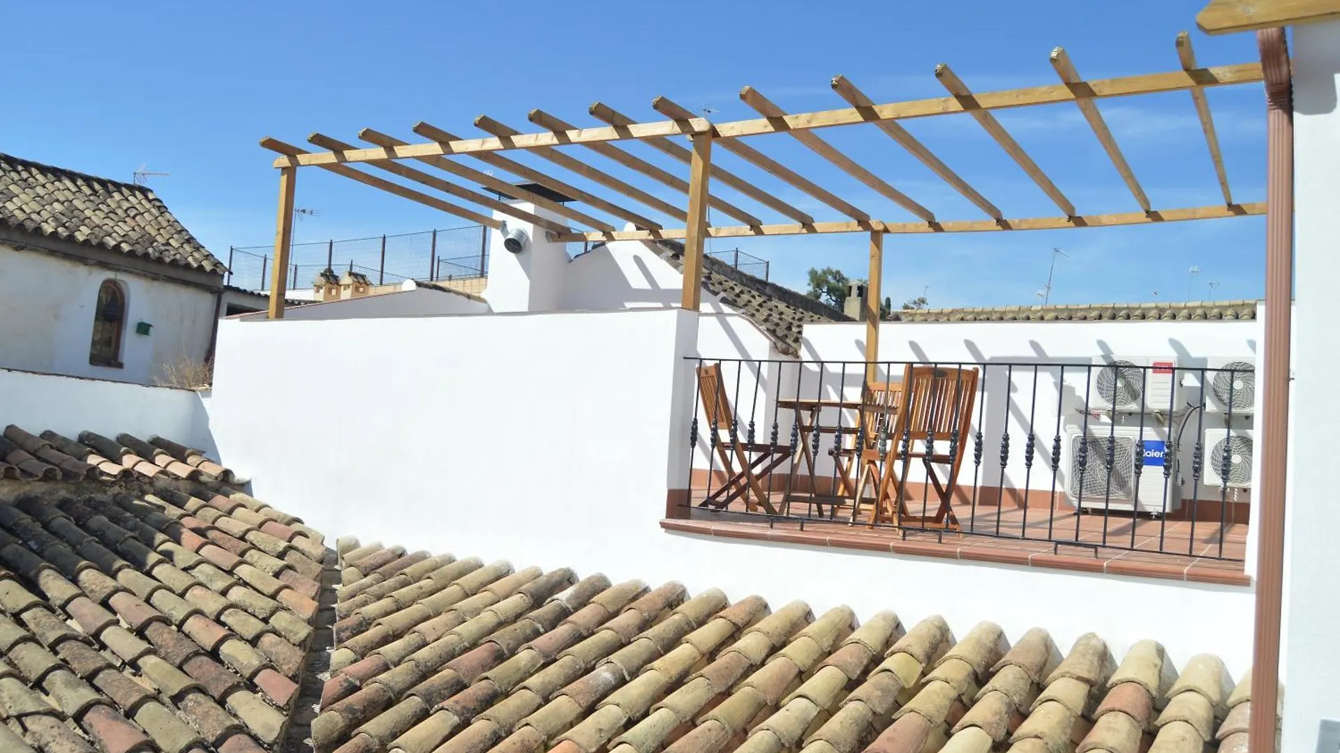 Plazuela Arco El Portillo Cordoba Apartment