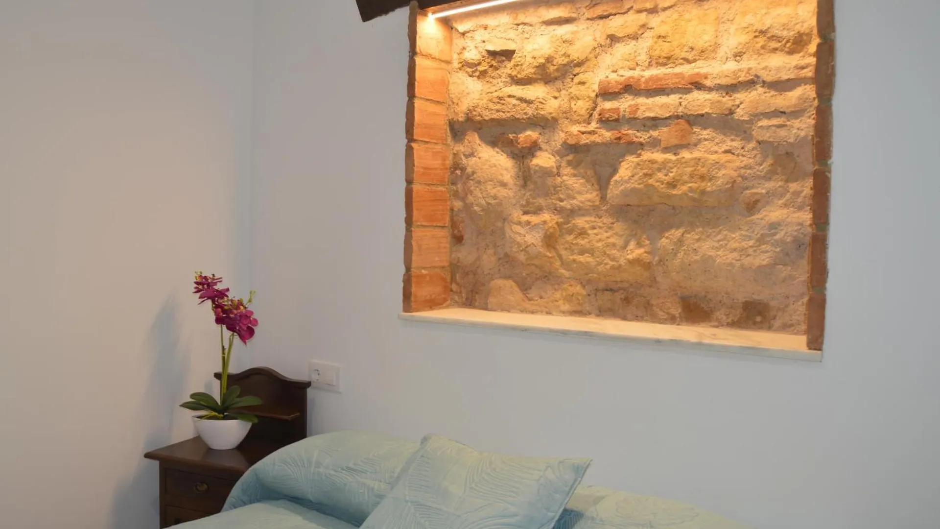 Plazuela Arco El Portillo Cordoba Apartment